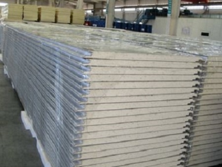 聚氨酯泡沫保溫板